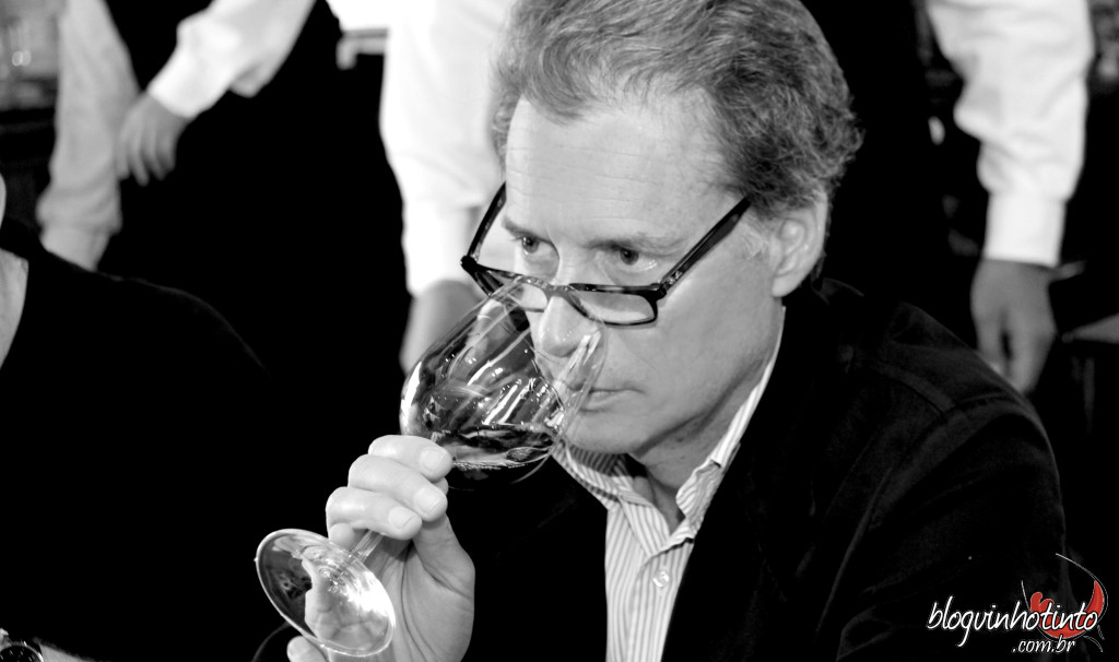 Alberto Antonini - Técnicas modernas e sem perder a tradição vitivinícola para desenvolver vinhos de alta qualidade.