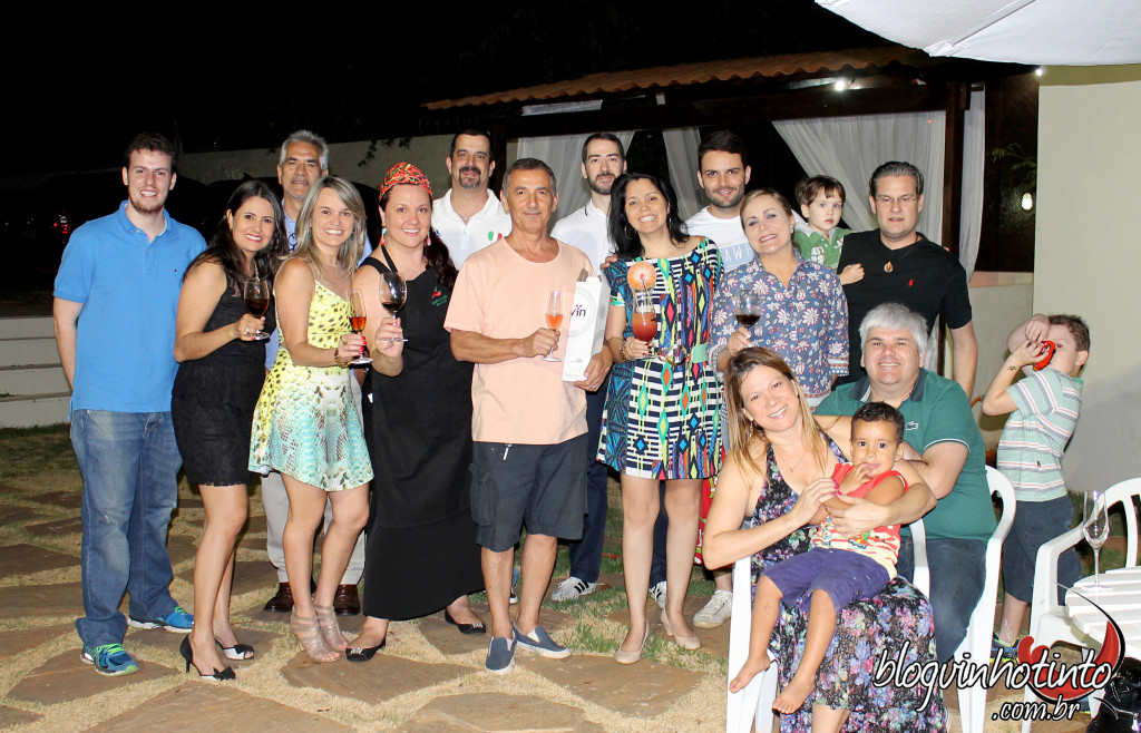 O segundo encontro foi realizado na casa de Rachel Alves, presidente da Confraria Amigas do Vinho (Seção DF): noite agradável.