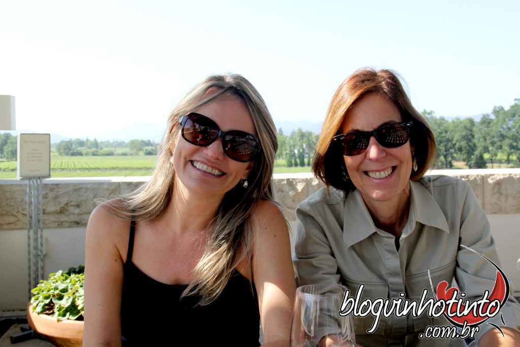 Comemorando o sucesso da parceria do Blog Vinho Tinto e do Hotel California Blog - trabalho e amizade!