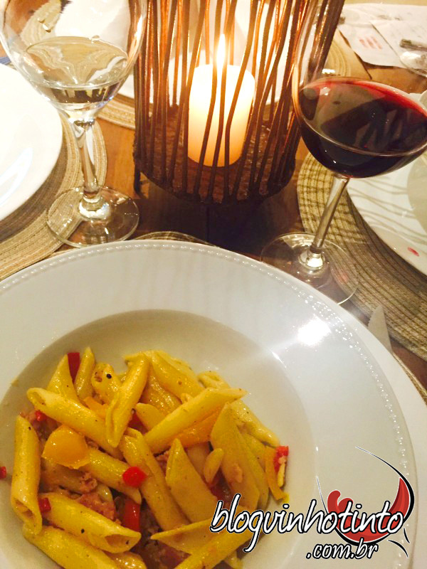 O jantar mesclou pratos da Toscana e da Puglia e vinhos de todas as regiões que serão visitadas