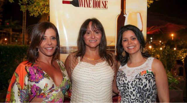 Simone Coutinho, Cláudia Silva e Beta Doelinger, algumas das organizadores do Brasília Wine House Especial de Natal.