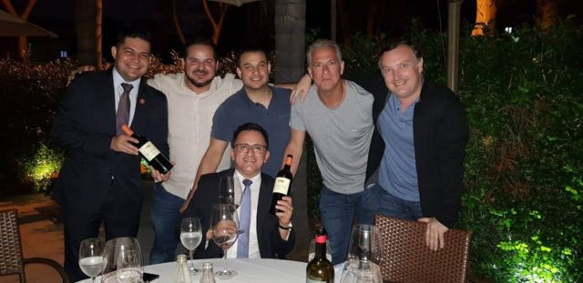Cintra e os amigos do mundo do vinho em Brasília