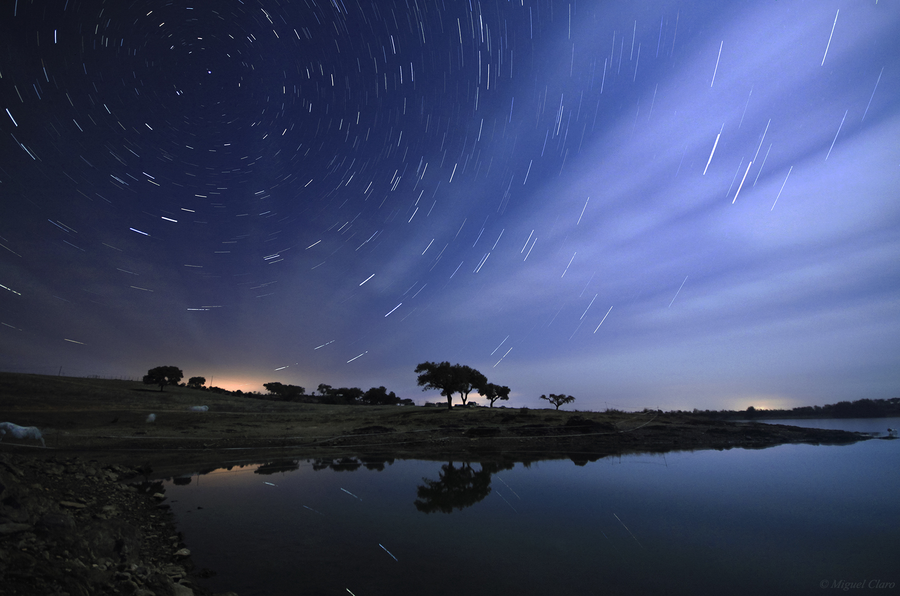Céu noturno em Alqueva 2 - região do Alentejo em Portugal_Crédito