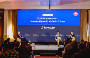 Eleito Melhor Sommelier do Brasil em 2022, Wallace Gonçalves Neves desmitificou aspectos da profissão e dividiu experiências com o público sobre as mudanças do perfil dos consumidores